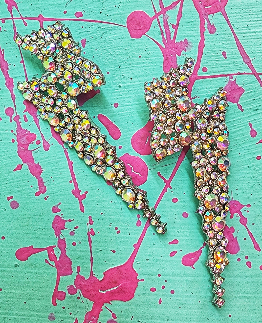 Lightning crashes studded earrings