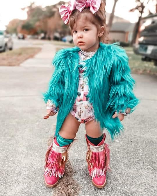 Cover me in fur coat