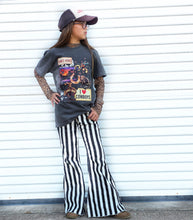 Mamacita Howdy honey mineral washed tee