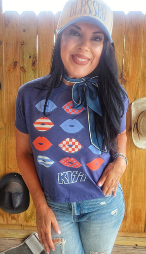 Red white blue Kiss lips mom crop