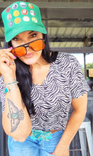 Mamacita Zebra status tee