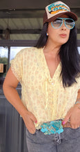 Mamacita granny floral lace top