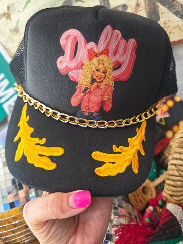 Dolly trucker with chain