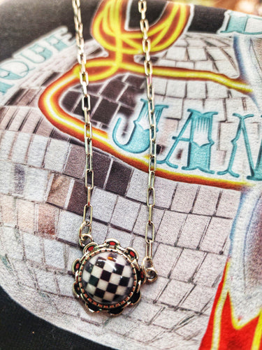Checkered circle necklace