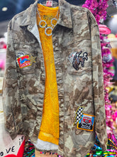 Patched camo oversized shackets