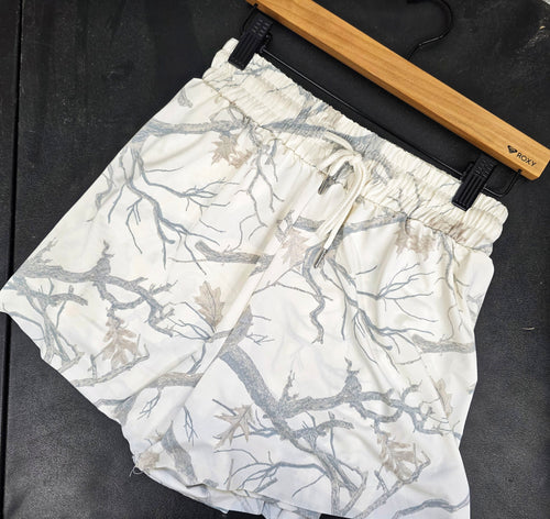 Light camo lulu dupe shorts