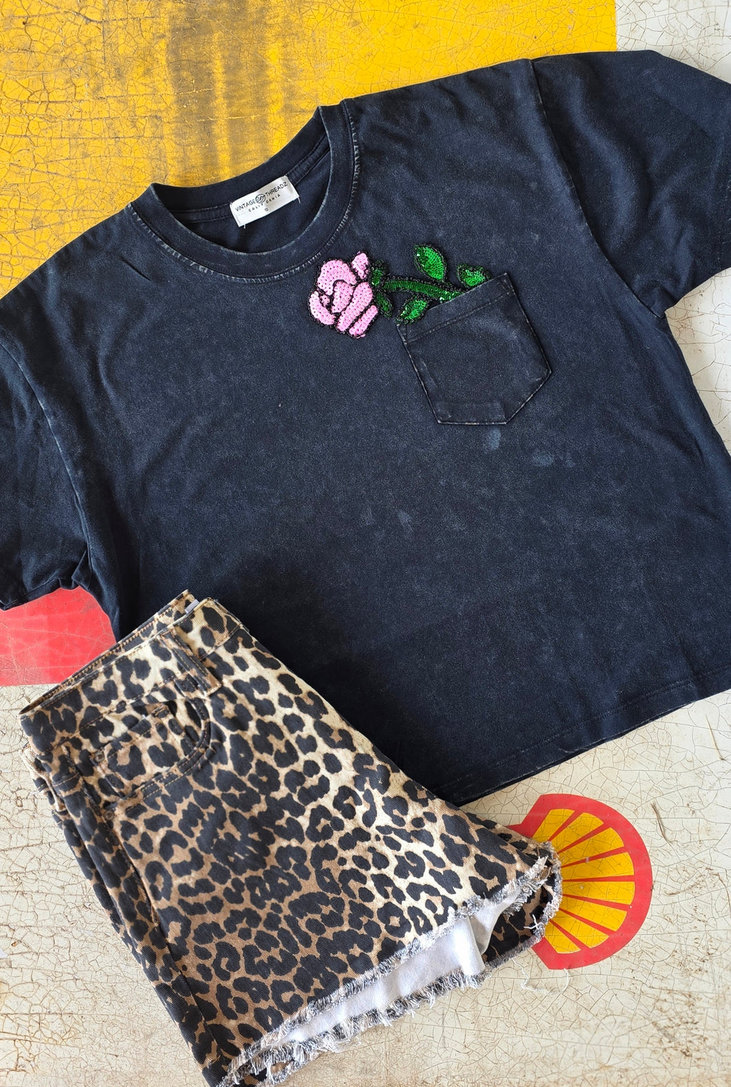 Black pocket tee sequined flower tee
