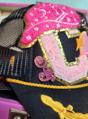 Dolly hat pin