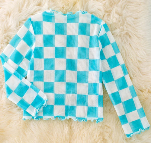 Checkered mesh top