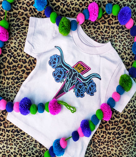 Stay wild neon steer tee
